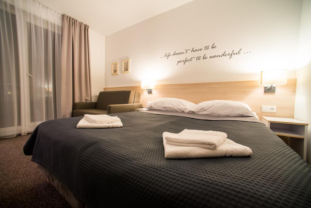 Bed and Breakfast Borgata Ustronie Morskie Zimmer foto